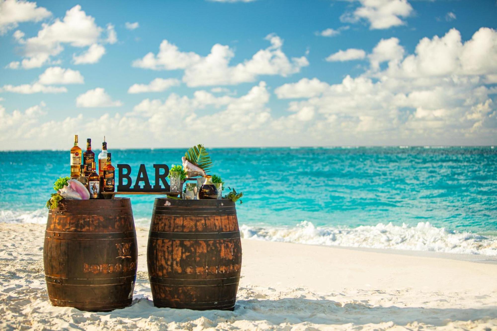 The Ritz-Carlton, Turks & Caicos Hotel Грейс Бей Екстериор снимка