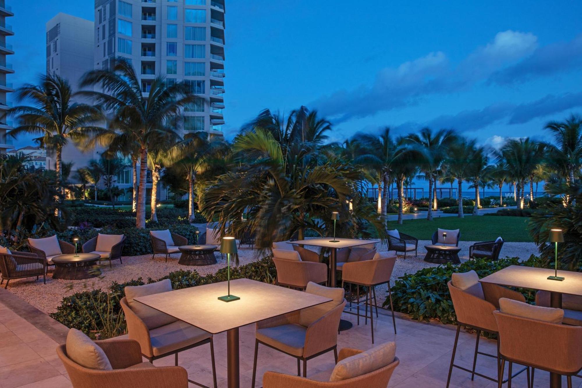 The Ritz-Carlton, Turks & Caicos Hotel Грейс Бей Екстериор снимка